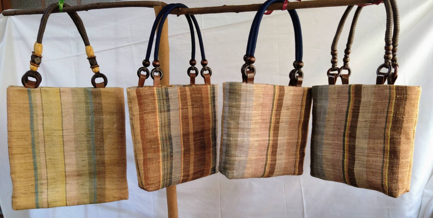 野草布のバッグ